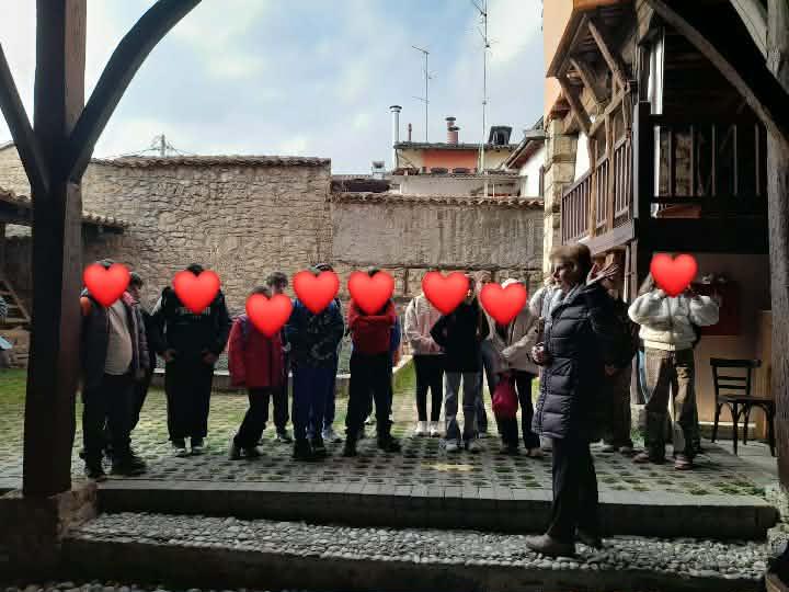 Το Δημοτικό σχολείο Μέσης και Διαβατού στο Λύκειο των Ελληνίδων Βέροιας
