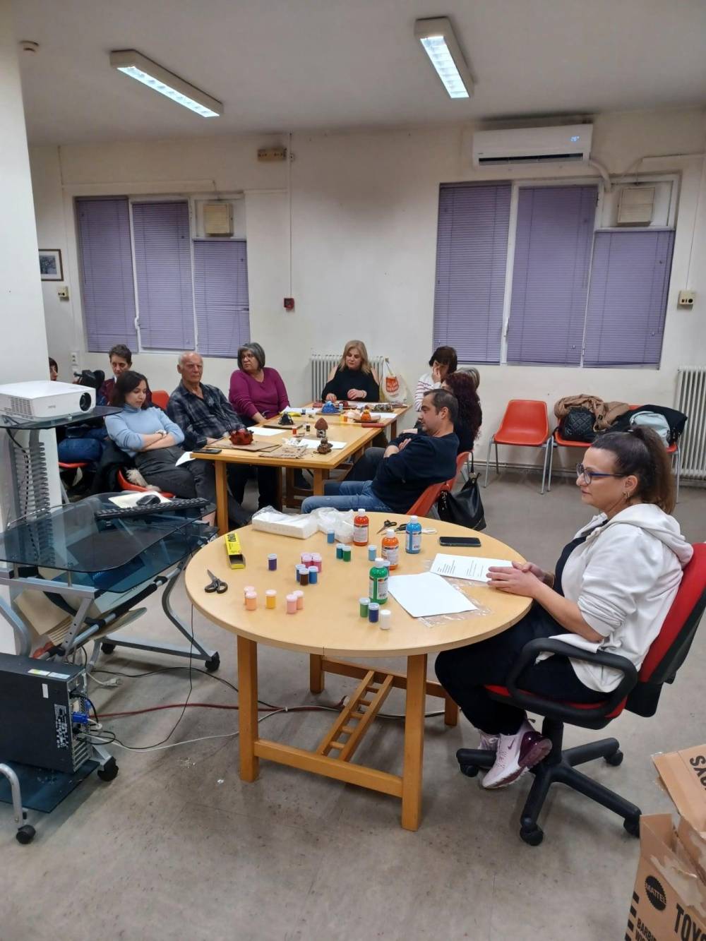 Αναπαριστώντας το Άγχος: Μια Βιωματική Διαδρομή Αυτογνωσίας για Γονείς στο 5ο ΓΕΛ Βέροιας