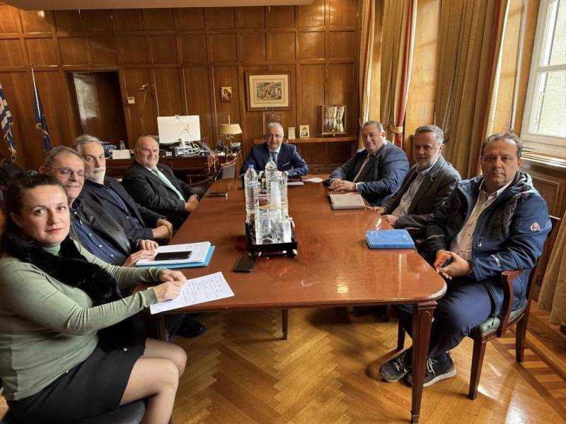 Συνάντηση Τσαβδαρίδη με την Ομοσπονδία Ψυκτικών Ελλάδος και τη ΓΣΕΒΕΕ