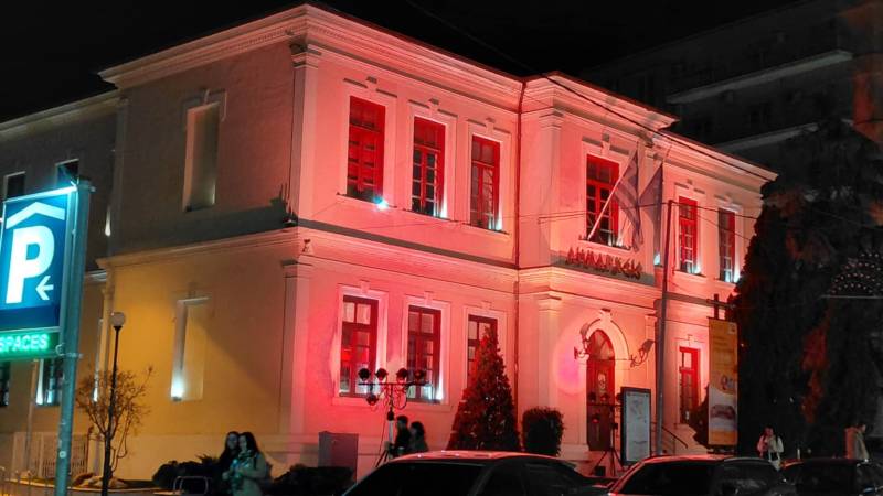 Με πορτοκαλί φως το Δημαρχείο Βέροιας για την ευαισθητοποίηση σχετικά με τις νεφρικές παθήσεις