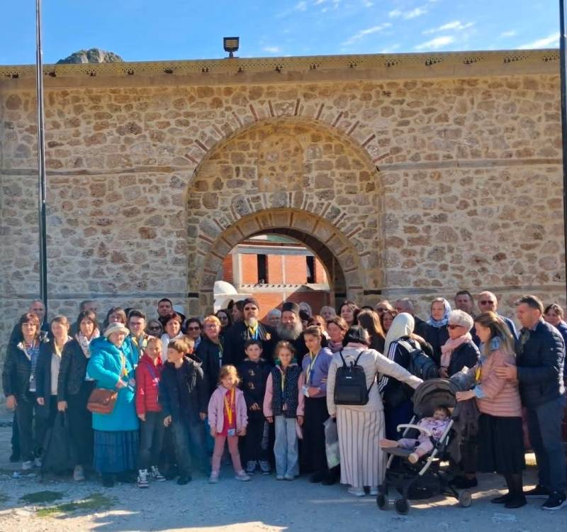 Προσκυνηματική επίσκεψη Ρουμάνων πιστών στη Καλλίπετρα