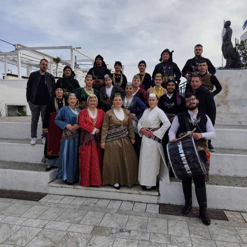 Η ποντιακή παράδοση από την Εύξεινο Λέσχη Βέροιας στη Σκύρο