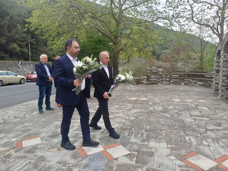 Τρισάγιο στα Τέμπη για τους 21 Μαθητές