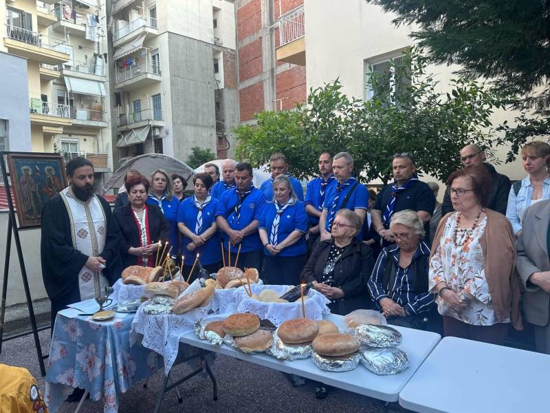 Πραγματοποιήθηκε η αρτοκλασία στο Ναΰδριο Αγίων Κωνσταντίνου και Ελένης
