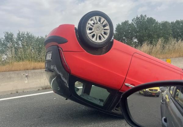 Ανατροπή Ι.Χ. το πρωί στην Εγνατία Οδός