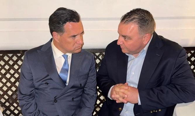 Στο επίκεντρο το δημογραφικό και η στήριξη των τρίτεκνων οικογενειών στη συνάντηση Μουρτζίλα – Γεωργιάδη