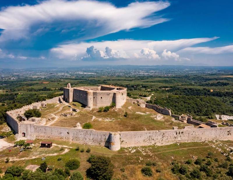Εξαήμερη πολιτιστική εξόρμηση στη Δυτική Ελλάδα διοργανώνει η Πολιτιστική Εταιρεία Νάουσας «Αναστάσιος Μιχαήλ ο Λόγιος»