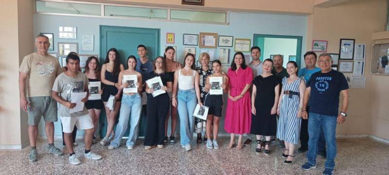 Επίδοση απολυτήριων τίτλων στο ΓΕΛ Πλατέος Κορυφής
