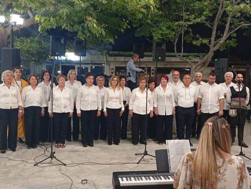 Θερμό χειροκρότημα για τον Πολιτιστικό Σύλλογο Βεργίνας στη Σπηλιά Λάρισας