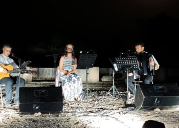 Δύο ξεχωριστές μουσικές βραδιές υπό το φως της Πανσελήνου στο Αρχαίο Θέατρο της Μίεζας