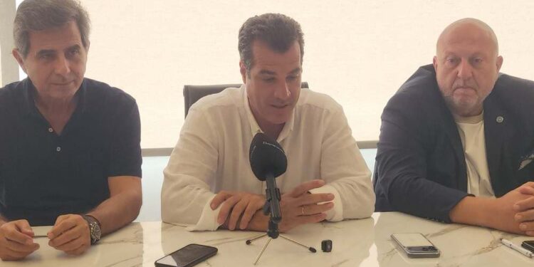 Περιοδεία Πλεύρη στην Ημαθία – Τι είπε για δομές, άσυλο και εργασία μεταναστών
