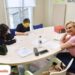 Κανένα παιδί δεν θυμάται μόνο τι διδάχτηκε – θυμάται ποιος πίστεψε σε αυτό