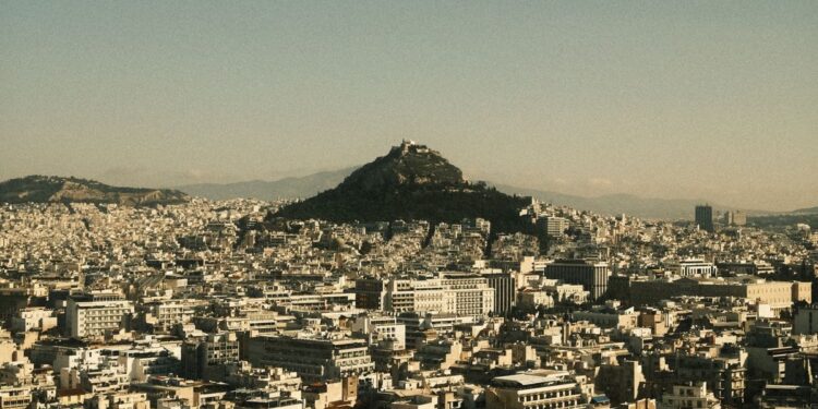 Τι προβλέπει σήμερα το ελληνικό πλαίσιο για τα σκευάσματα κάνναβης
