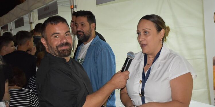 Με Βασίλη Καλλίδη η Γιορτή Πίτας Αλεξάνδρειας