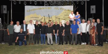 «Τιμητικόν Αντάμωμαν»: Η Πατρίδα τίμησε 16 ανθρώπους που κράτησαν ζωντανή την ποντιακή μουσική