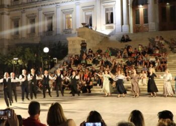 Η παράδοση της Βέροιας ταξίδεψε στη Σύρο