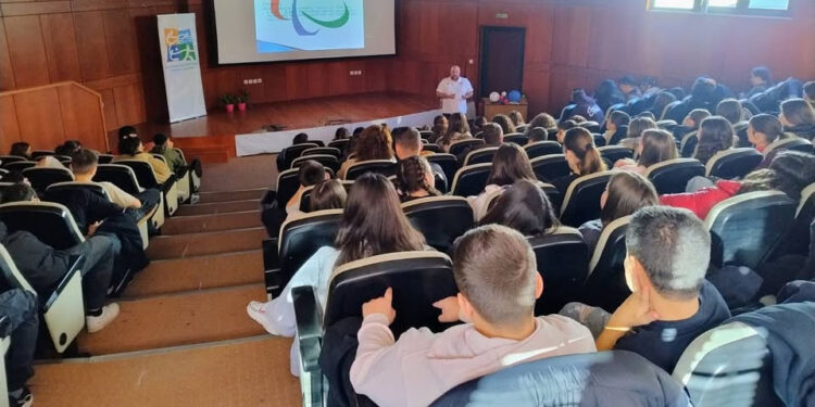 Εν Σώματι Υγιεί»: Έξι εκπρόσωποι με άδεια εισόδου στα σχολεία