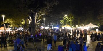 Δυνατή πρεμιέρα για το Street Food Festival στη Νάουσα