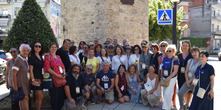 Νάουσα: Αντάμωμα τέχνης και φιλίας