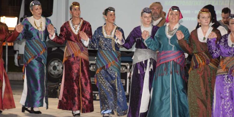 Η Βέροια χόρεψε στην πλατεία Ωρολογίου