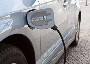 Υβριδικά αυτοκίνητα: Γιατί όλοι τα αγοράζουν;