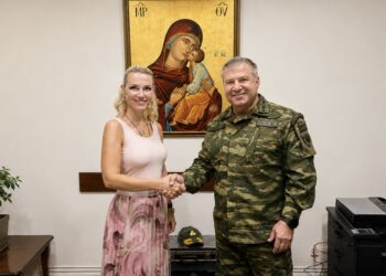 Στην Ι Μεραρχία Πεζικού η Λίνα Τουπεκτσή