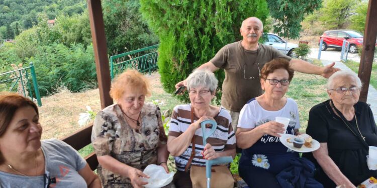 Μικρή Σάντα: Ένα γλυκό αντίο στο καλοκαίρι, με γεύσεις, αναμνήσεις και όμορφες παρέες