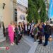 Ροζ «ντύθηκαν» τα δέντρα του Δημαρχείου Βέροιας για τον καρκίνο του μαστού