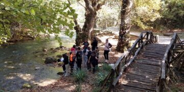 Τα μυστικά του υδάτινου οικοσυστήματος ανακάλυψαν μαθητές στη Νάουσα