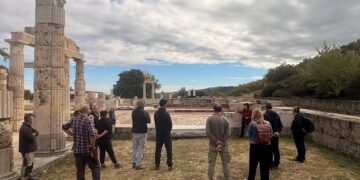 Ανάκτορο Αιγών: Τα μυστικά της συντήρησης των αρχαίων ψηφιδωτών γνώρισαν οι επισκέπτες