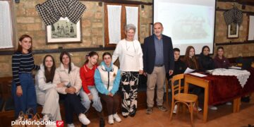 Βέροια: Μαθητές του 6ου Γυμνασίου κράτησαν ζωντανές τις ρίζες της βλάχικης παράδοσης
