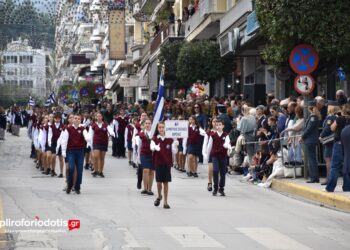 Βέροια: Με επισημότητα, καλό καιρό και πλήθος κόσμου γιορτάστηκε η 114η επέτειος της Απελευθέρωσης