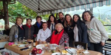 Νάουσα: Με μουσική, χορό και παραδοσιακό γλέντι το Ρακοκάζανο του Λυκείου των Ελληνίδων Βέροιας