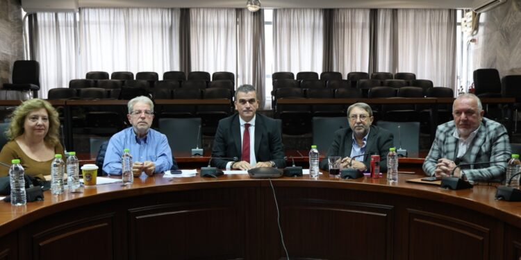 ΚΕΔΕ: Σχέδιο για μόνιμη χρηματοδότηση της ψηφιακής αναβάθμισης των Δήμων – Τι προβλέπεται για την Αυτοδιοίκηση