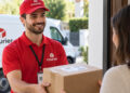 Τέλος τα μετρητά στις αντικαταβολές των courier – Τι αλλάζει για καταναλωτές και αγρότες