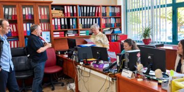 Λαϊκή Συσπείρωση Αλεξάνδρειας: Περιοδεία σε σχολεία και υπηρεσίες