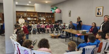 Κλειδί: Μαθητές και γιαγιάδες ζύμωσαν μαζί και γνώρισαν τα μυστικά της παραδοσιακής κουζίνας