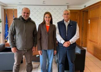 Επισιτιστική βοήθεια: Και στις λαϊκές αγορές τα vouchers για 190.000 δικαιούχους