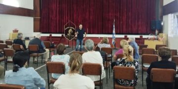 Ενημέρωση ηλικιωμένων στο Νησί Ημαθίας για την προστασία από απάτες