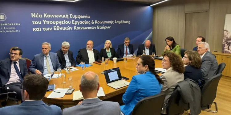 Φρένο στην ανεξέλεγκτη χρήση τεχνητής νοημοσύνης στην εργασία – Τι προβλέπει το νέο νομοσχέδιο