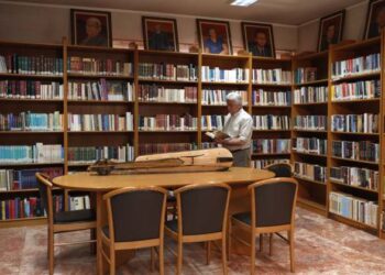 Στην ΕΡΤ3 η συγκλονιστική ιστορία της Βιβλιοθήκης της Αργυρούπολης του Πόντου και η διάσωσή της στη Νάουσα