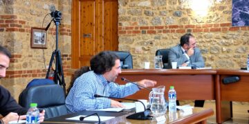 Παλουκίδης: Σφοδρή κριτική για το δημογραφικό, το κολυμβητήριο και την εικόνα της Βέροιας