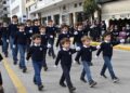 Παρελάσεις: Κι αν βάζαμε τους κοντούς μπροστά και τους ψηλούς πίσω;