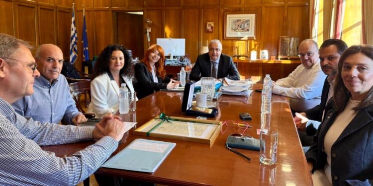 Τσαβδαρίδης: Συζήτηση για νέα κίνητρα στην ελληνική βιομηχανία γεωργικών μηχανημάτων